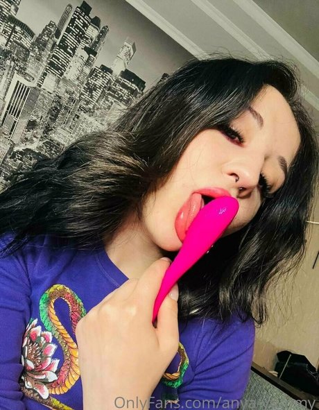 ann d voure high quality star photo