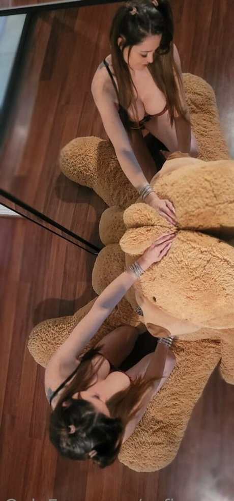 sofiprinss hot actress pics