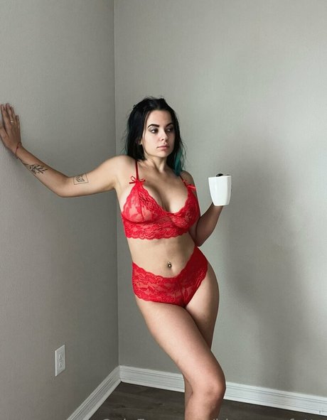 Polly Bones model top photos