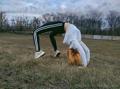 anna ellie art star photo