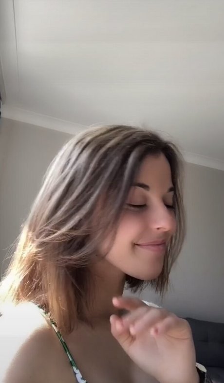 ellenofficial model naked galleries