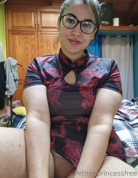 famous gay onlyfans pornographic image