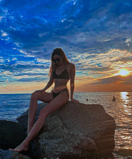 sweet dreamia naked model pic