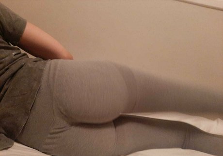 queenlilush model pretty img