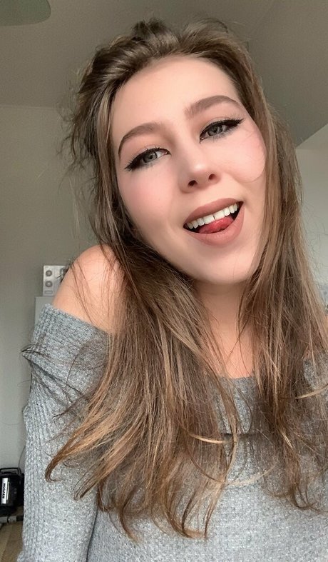 WeronikaAria star xxx picture