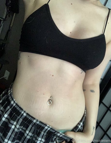 nicoletters star naked gallery