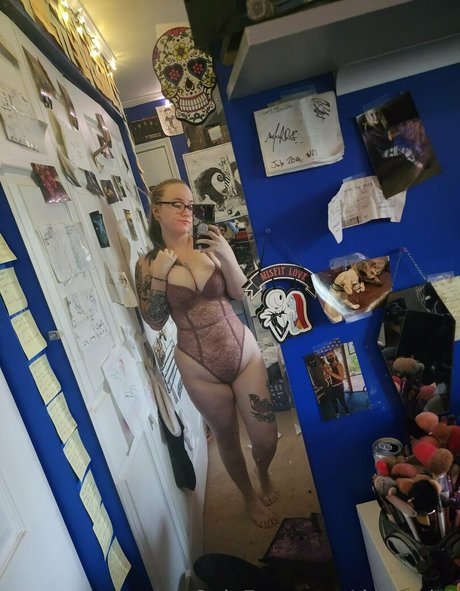 daninoir1 hot star pic