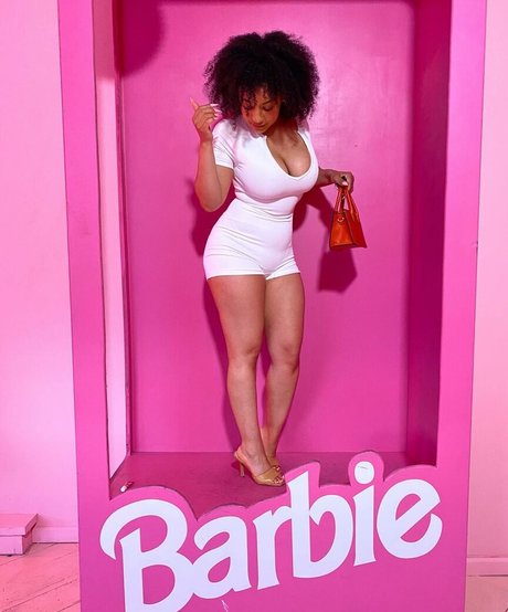 raven onlyfans perfect photos