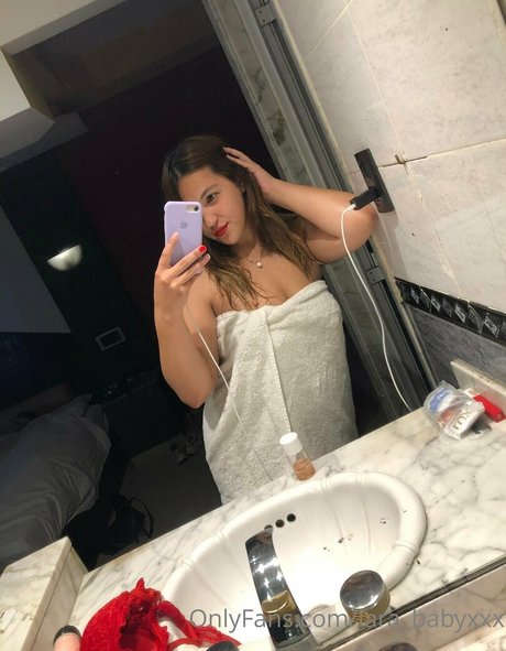 iarababy pornstar exclusive images