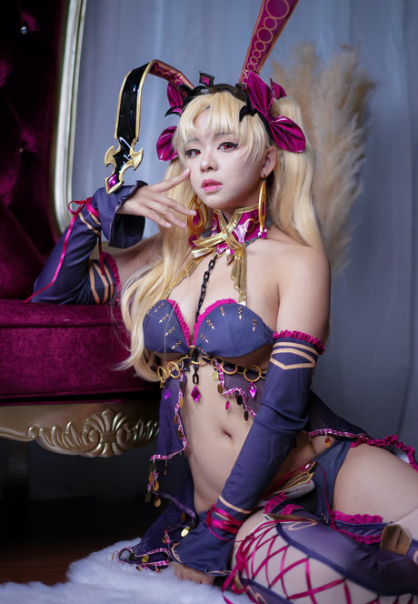 ritheania c model top images