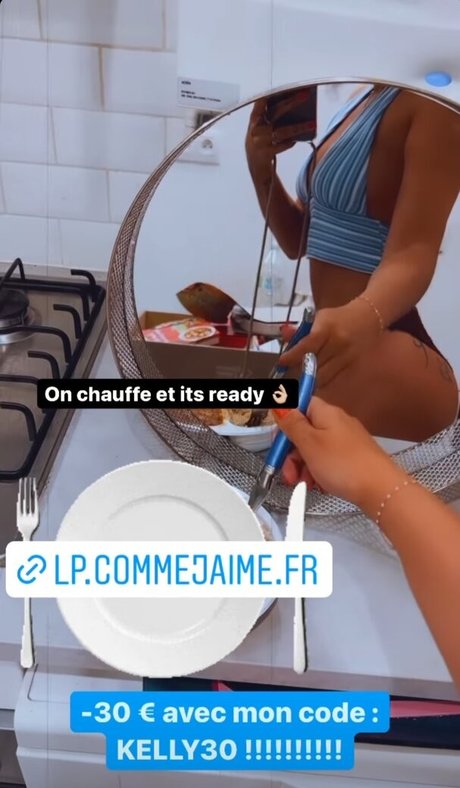 Kelly Vedovelli hd actress gallery