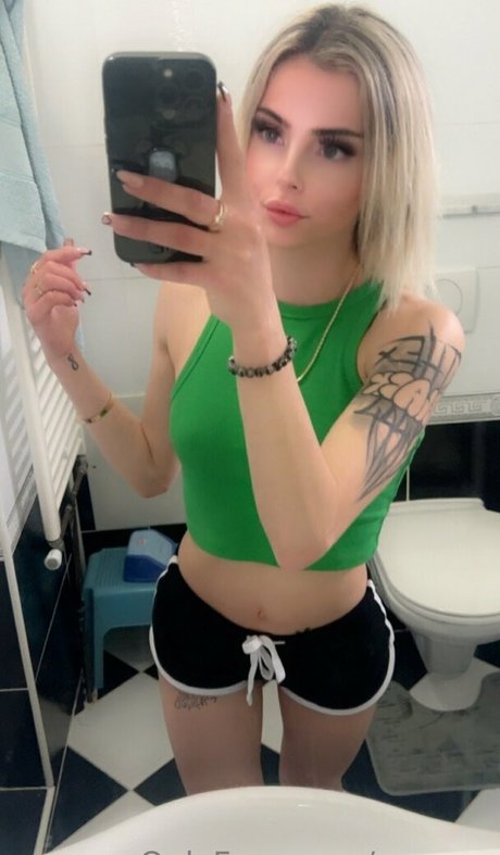 aryasm nudes model archive