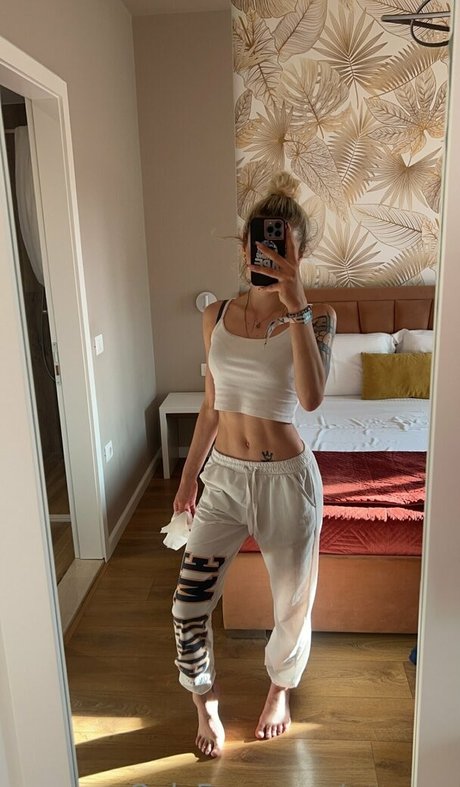 aryasm beautiful actress gallery