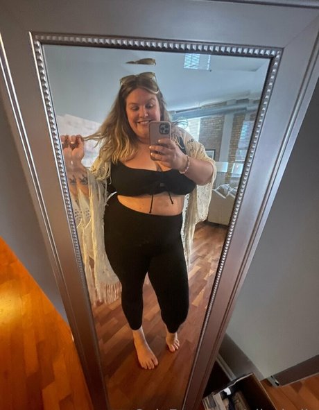 ellesbelly free star image