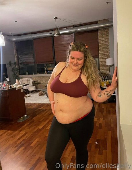 ellesbelly beautiful pornstar pics