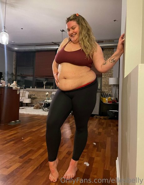 ellesbelly star art gallery