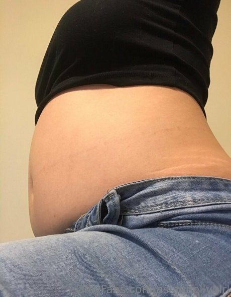 asianbellygirl exclusive actress img