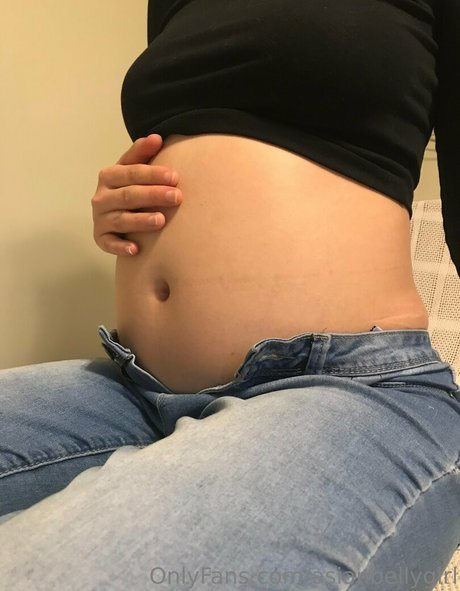 asianbellygirl nudes actress archive