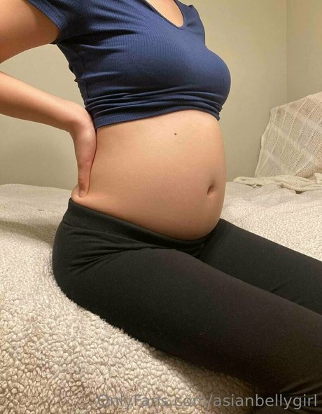 asianbellygirl erotic star image