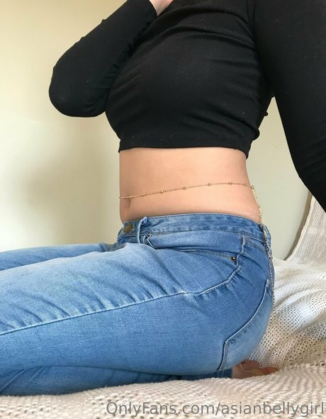 asianbellygirl sexy model gallery