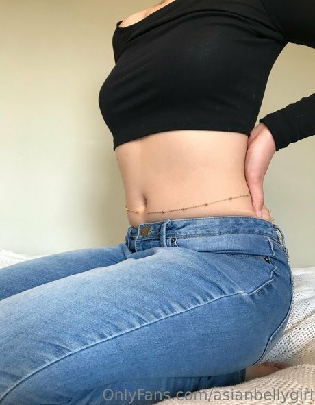 asianbellygirl model naked pic
