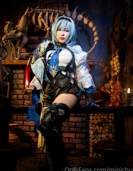 Minichu Thai model exclusive photos