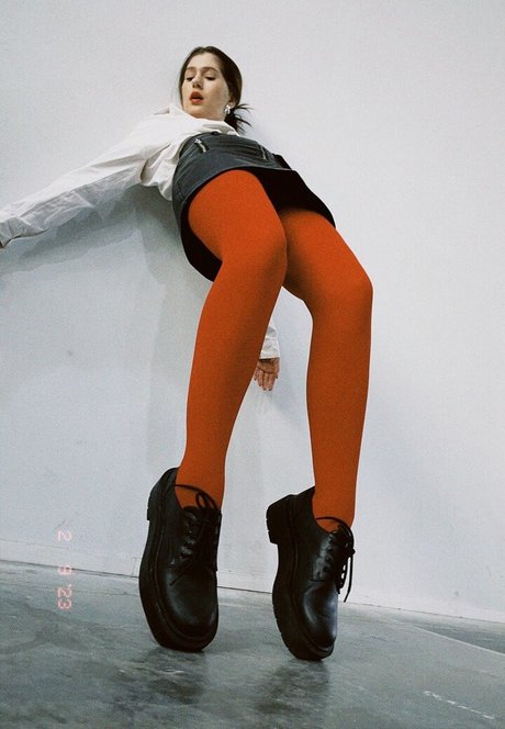 Hot Pearl sexy star photo