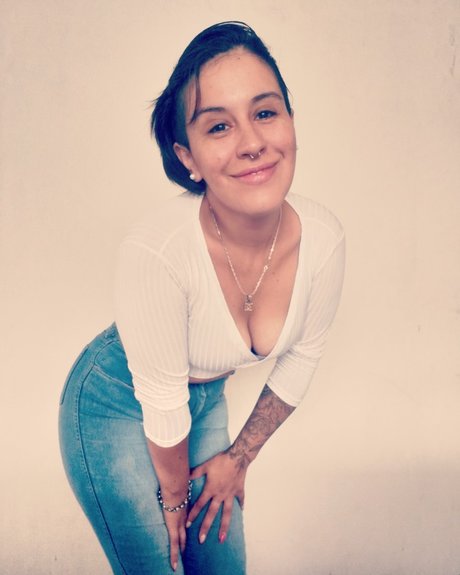 u212313635 hot model galleries