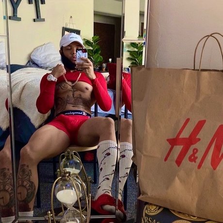 Ty da Body_ star top image