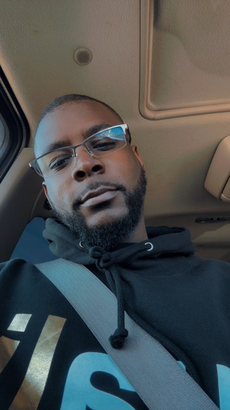 Your Virtual lover model pic