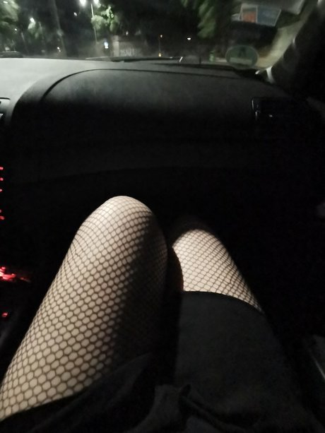 Yenn hd model galleries