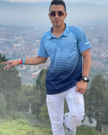 Duvan Vasquez model nice images