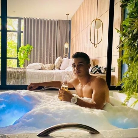 Duvan Vasquez perfect actress images