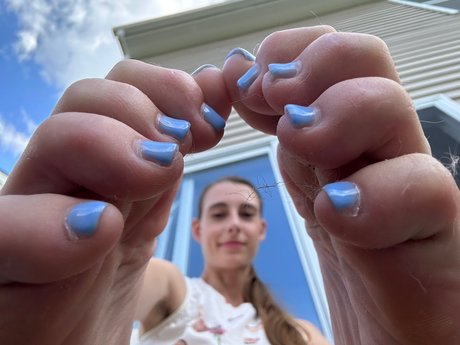 Goddess Ellie_ model naked photo