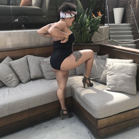 Rhodes Social Club sexy star galleries