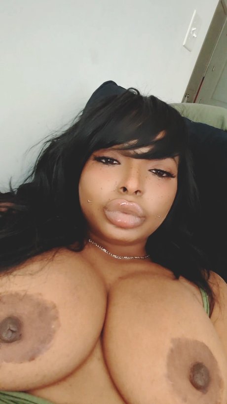 _BIG SPENDERS ONLY_ exclusive model picture