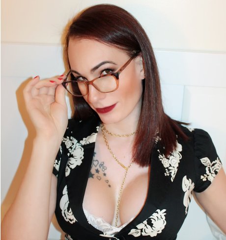 Ms Julia Epiphany model sexy pics