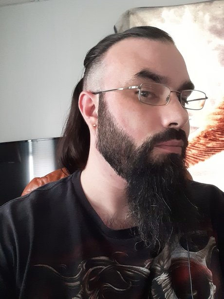 Mystic Fyre naked pornstar gallery