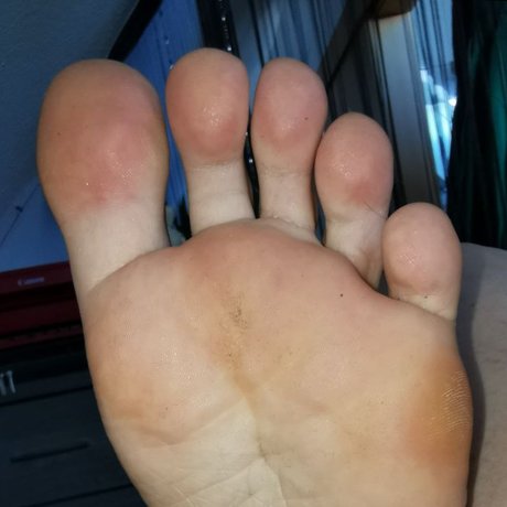 Mymuskyboyfeet pornstar nice picture