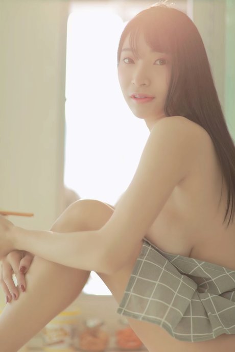 Muayly star hot image