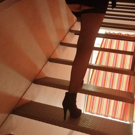 Mxony sexy model gallery