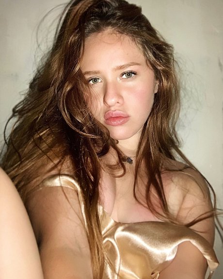 Nads Cabrera beautiful pornstar pictures