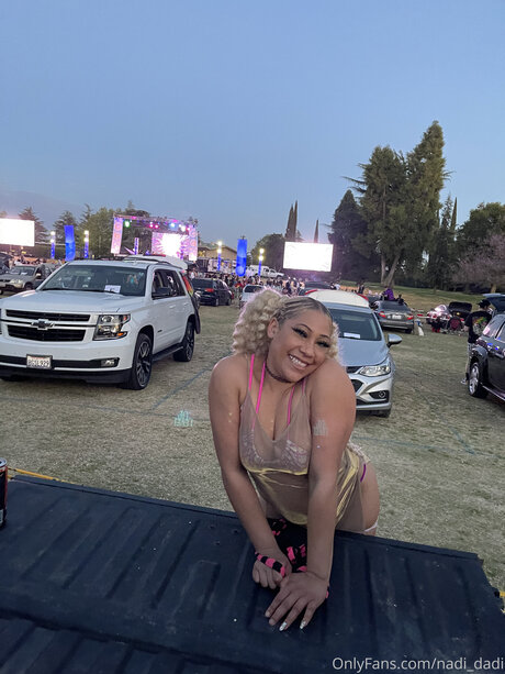 Nadi Hustle model xxx photo