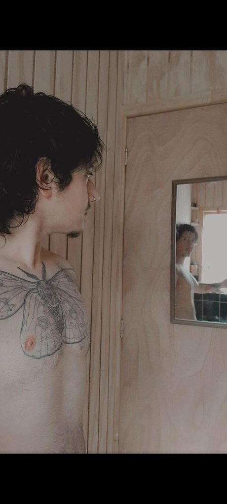 Damian D mon model hd pics