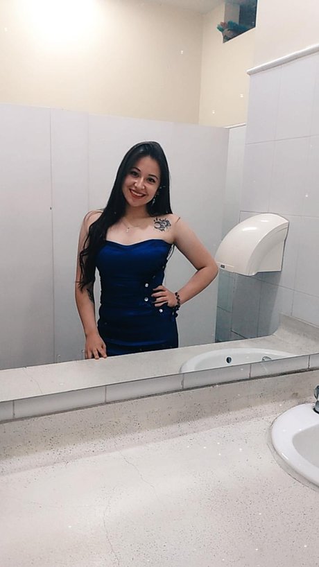 Dani Cam sex model pictures