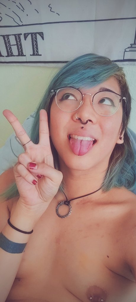 Fang_ naked actress picture