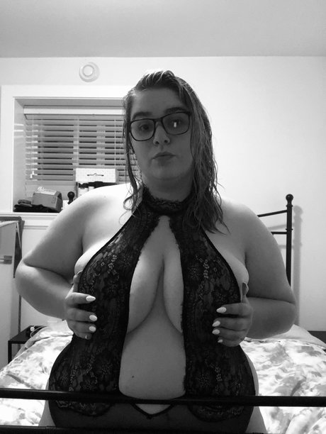 Darla Rose naked actress galleries