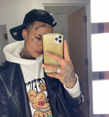 Nade pornstar sexy picture