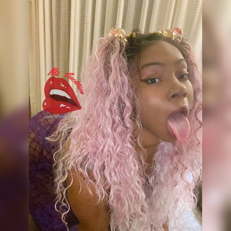 Mz Sucktion free model images