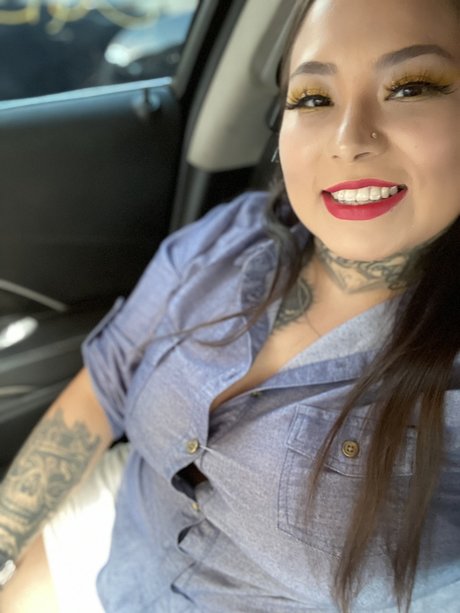 B nasty girl clikk model beautiful pic